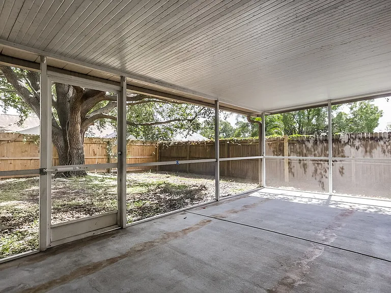 13208 Sharondale Ct — Photo 9