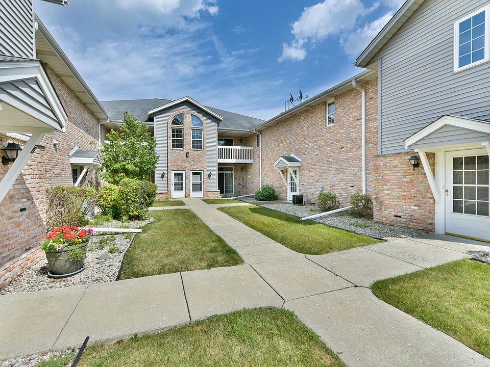 1st image of 430 W Aspen Dr Unit 11