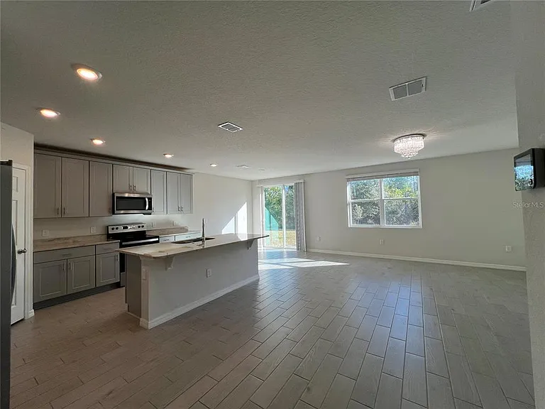 17245 Cagan Crossings Blvd — Photo 2