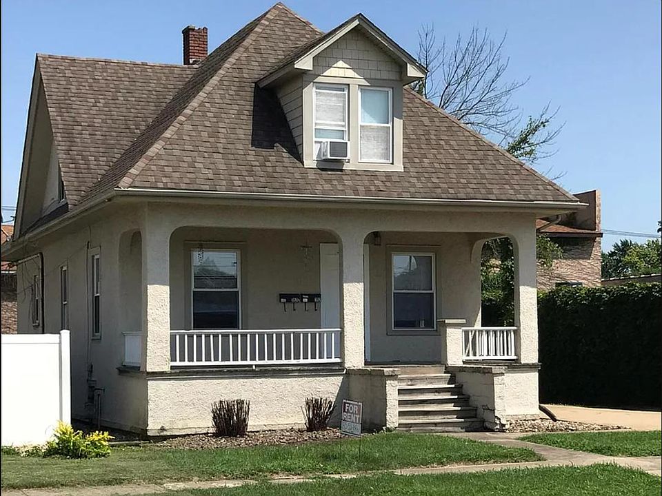 352 S Schuyler Ave 2, Bradley, IL 60915 Zillow