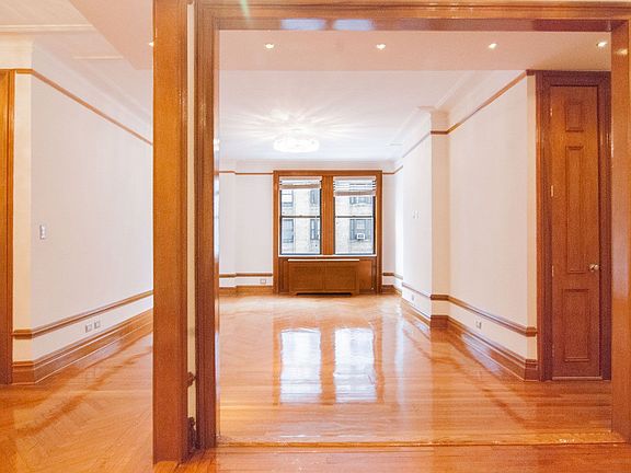 3rd image of 575 W End Ave APT 7C