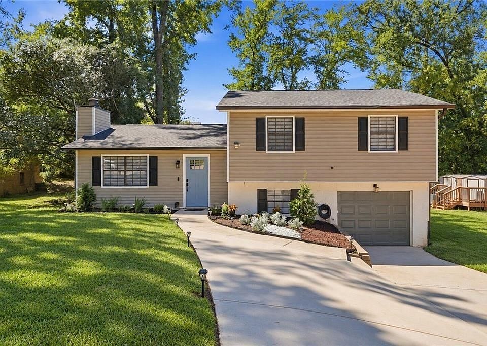1st image of 3316 Alcazar Dr