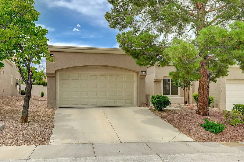 2 bed, 2.0 bath, 1291 sqft, $1,895 — Photo 2