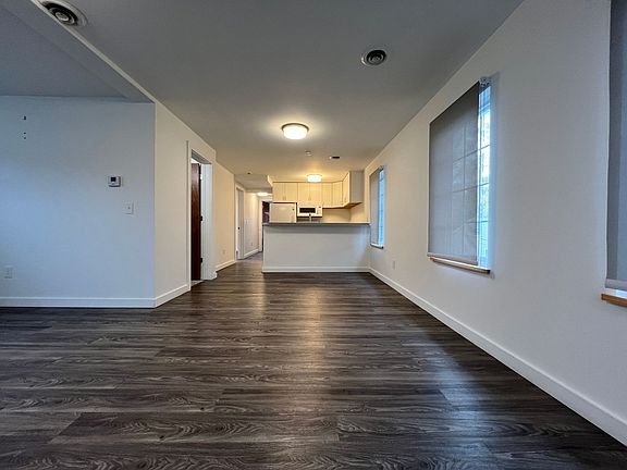 5th image of 3109 Hancock Ave #2