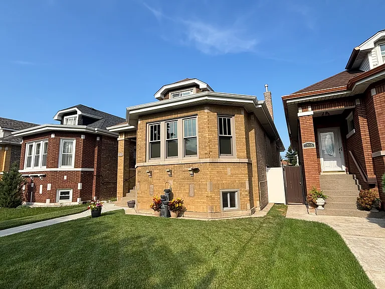 2937 N Linder Ave #G — Photo 21