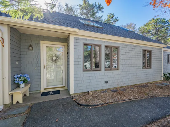 38 Knoll Lane, Brewster, MA 02631