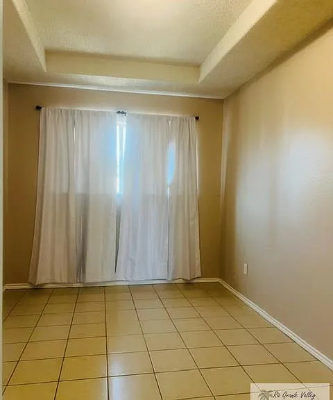 2820 Vienna St — Photo 11
