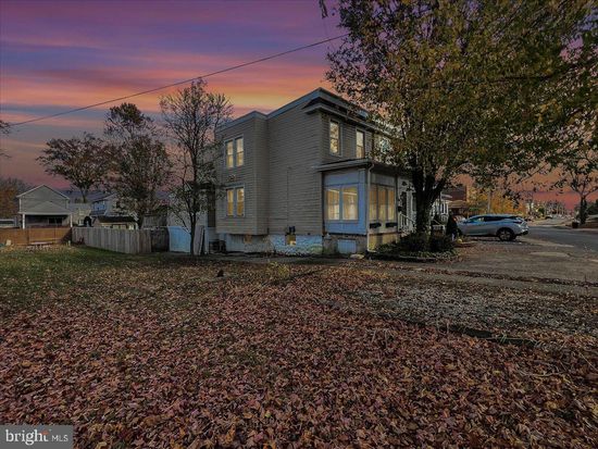 632 Swarthmore Ave, Folsom, PA 19033