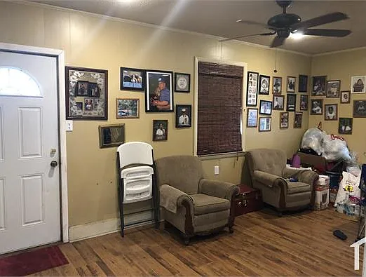 3 bed, 1378 sqft, $2,100 — Photo 3