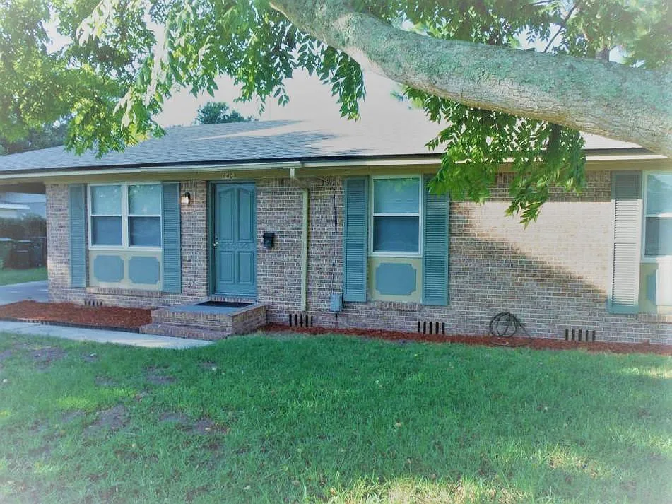 4 bed, 1150 sqft, $2,795 — Photo 1