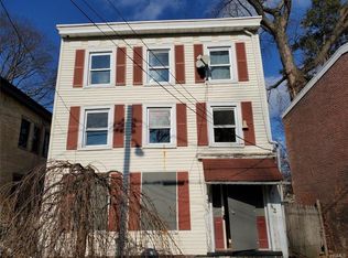 82 Clinton St, Newburgh, NY 12550