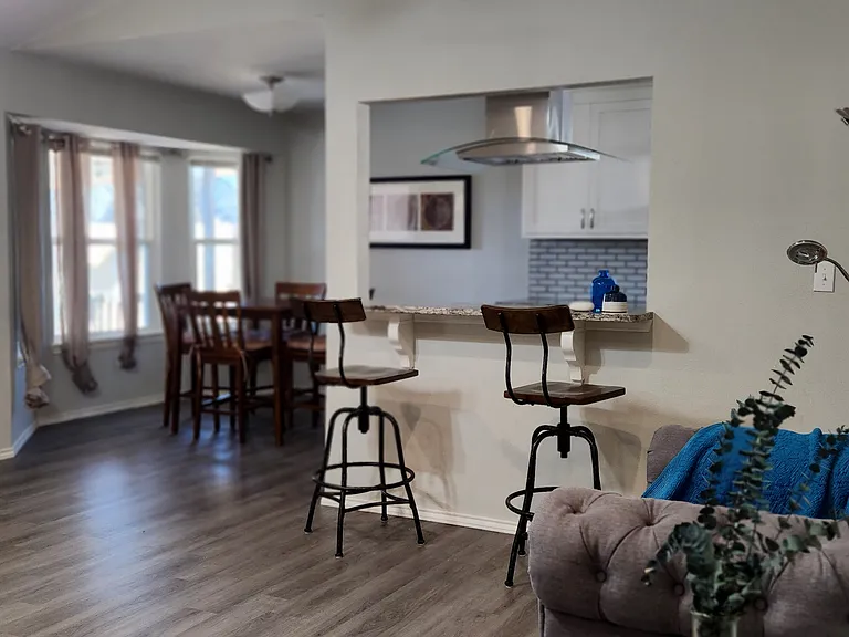 4321 W Reno St — Photo 4