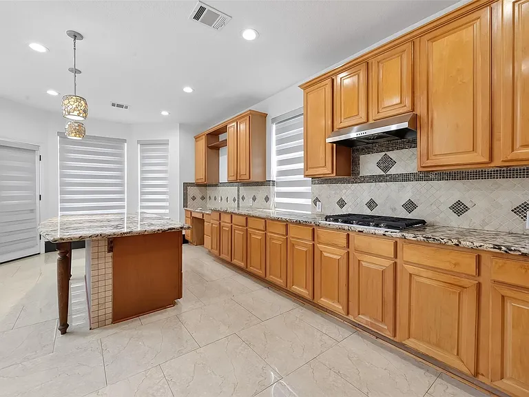 1311 Rene Ct — Photo 19