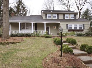 49 Manitou Cir, Westfield, NJ 07090