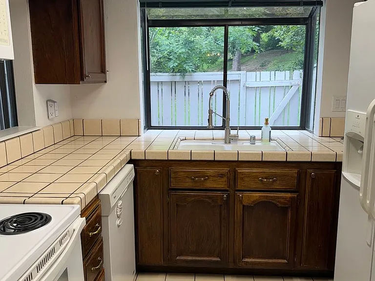 7806 Wren Ln — Photo 13