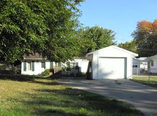 1334 E Johns Ave, Decatur, IL 62521