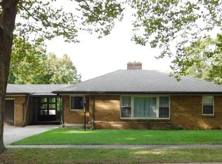 1077 Maybelle St NE, Grand Rapids, MI 49503