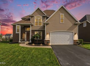 10750 Sun Trace Dr, Perrysburg, OH 43551