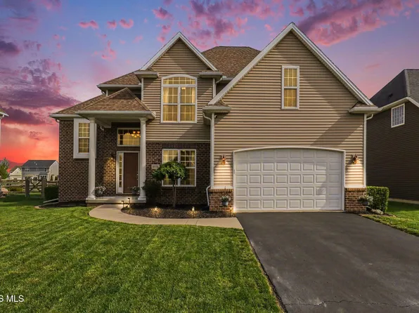 10750 Sun Trace Dr, Perrysburg, OH 43551