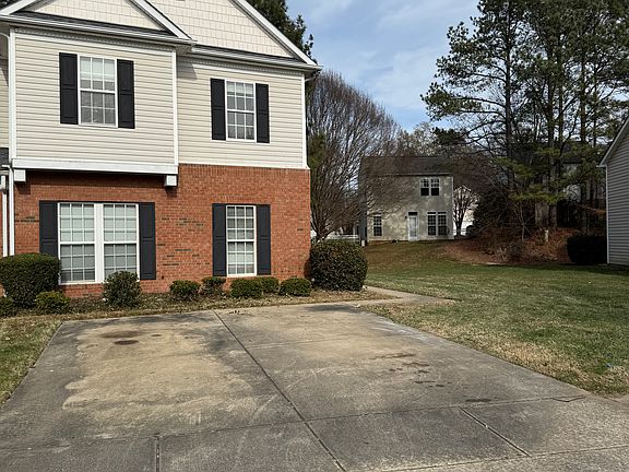 3rd image of 1409 Anthem Ct