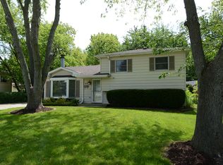 431 N Greenview Ave, Mundelein, IL
