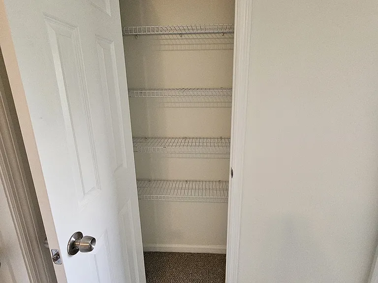 138 Wagnalls Ct — Photo 15