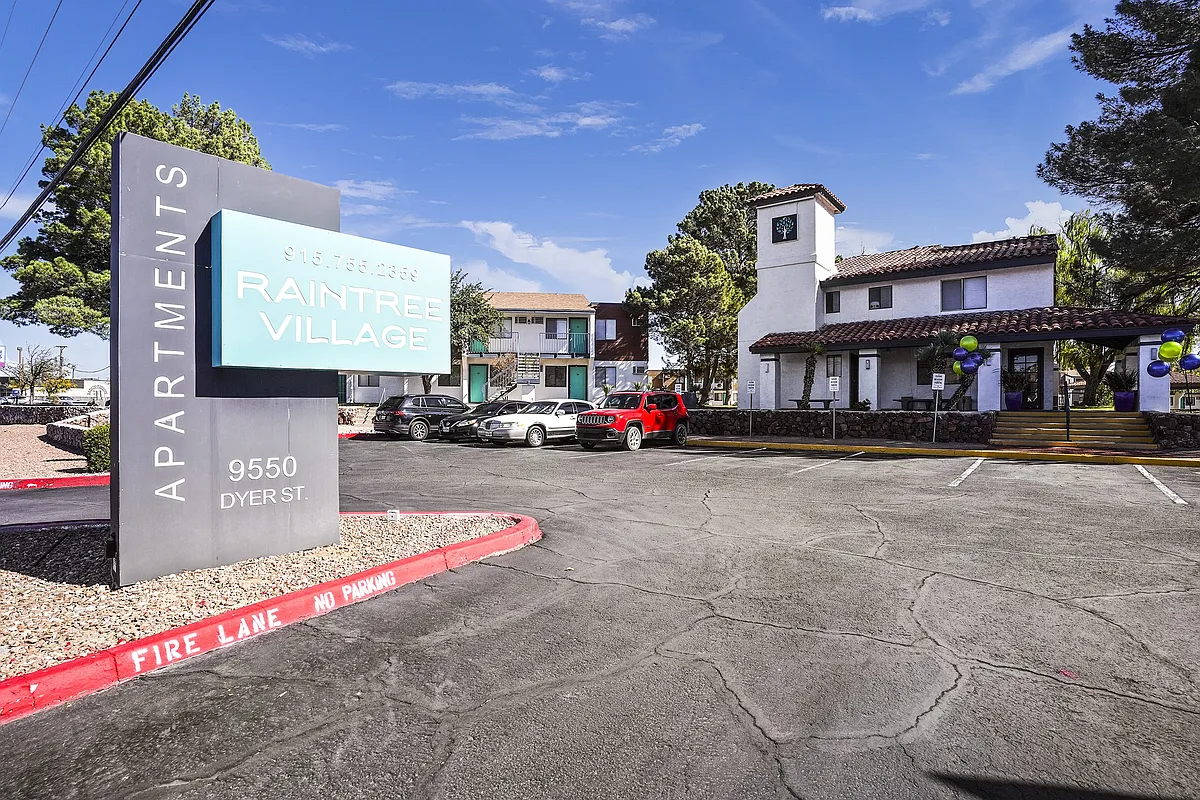Building Photo - Raintree Village