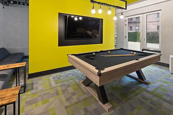 Rented by Cityside Rentals Corp | media 17