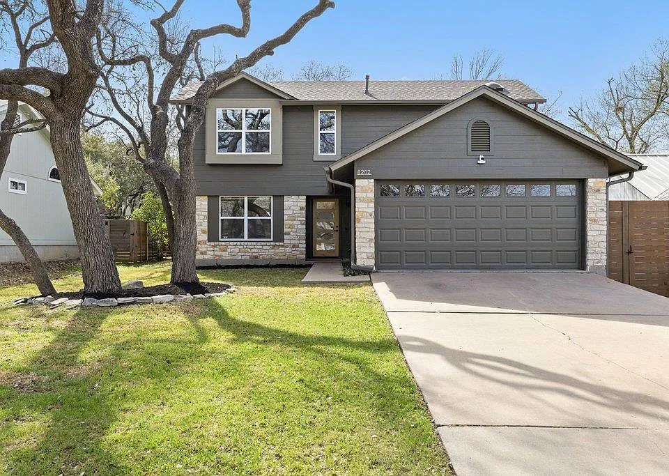 8202 Cache Dr