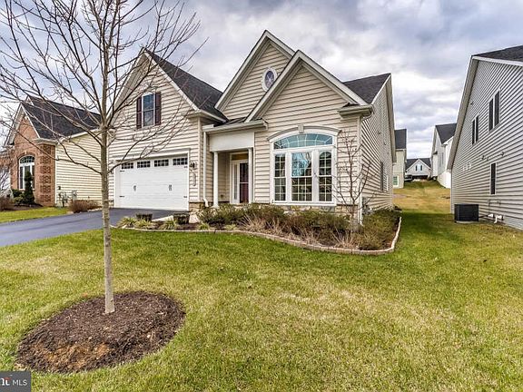 2nd image of 2548 Sophia Chase Dr