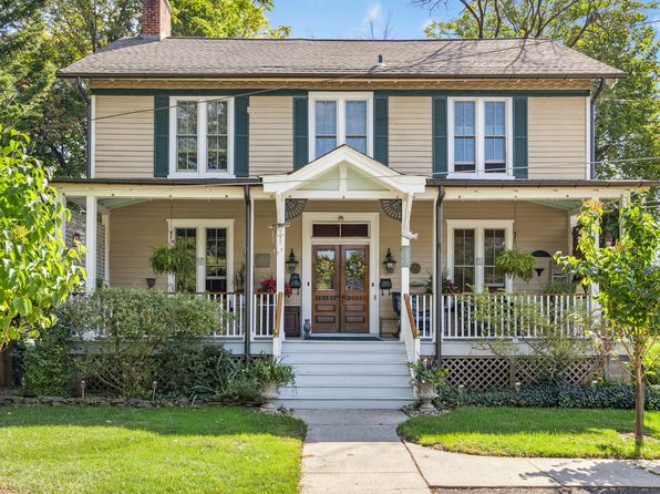 115 Ludlow Pl #2