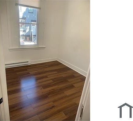 4th image of 3112 N Stillman St