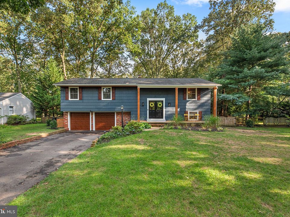 1st image of 185 Berrywood Dr