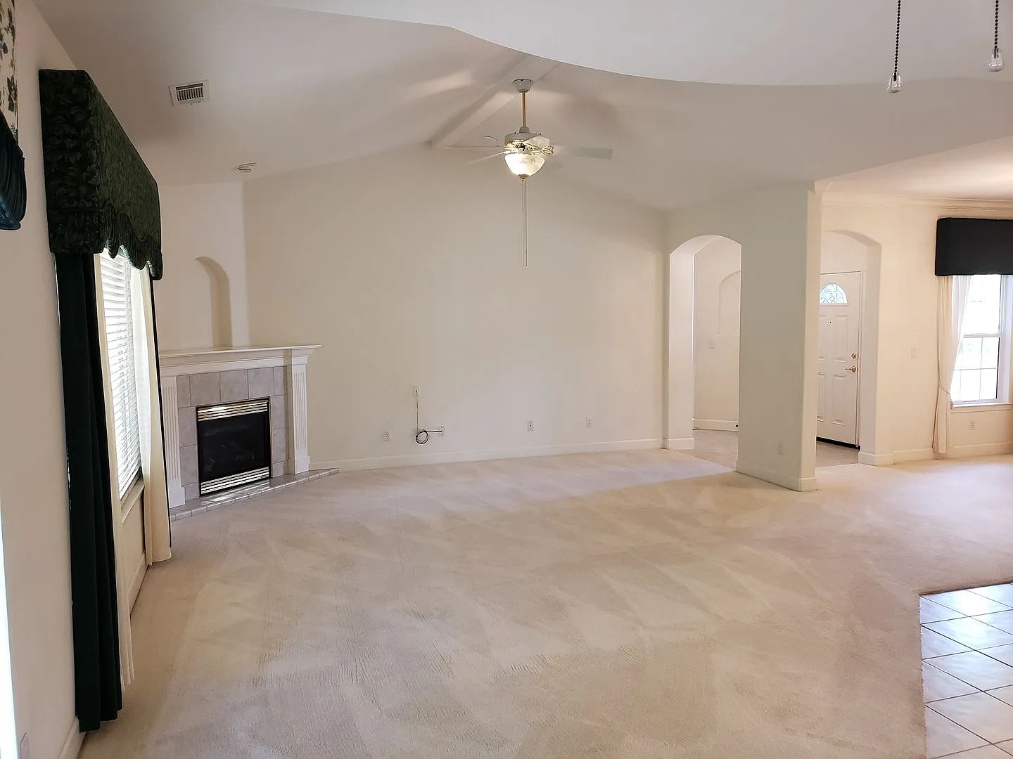 3 Bed 2 Bath House In The Mary Lake Subdivision — Photo 2