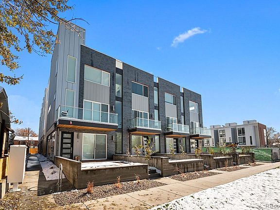 2nd image of 1624 Irving St #1