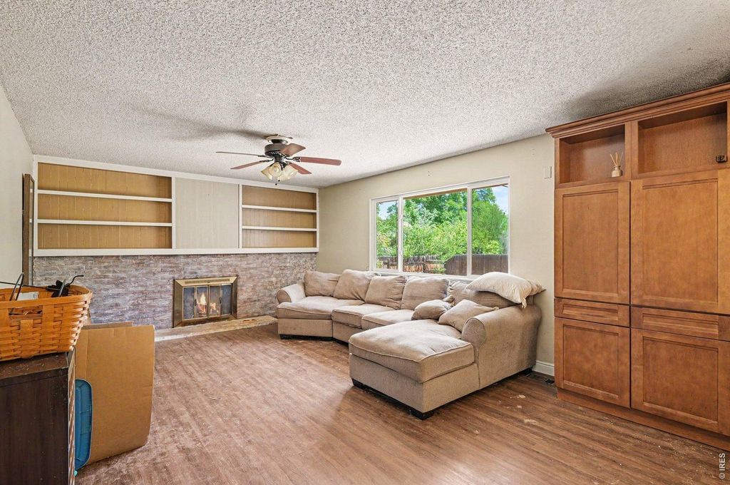 2900 Wagonwheel Ct