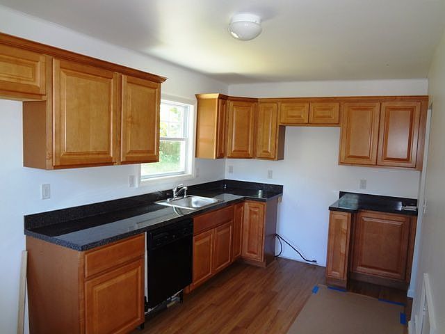 2nd image of 384 Patton Ave