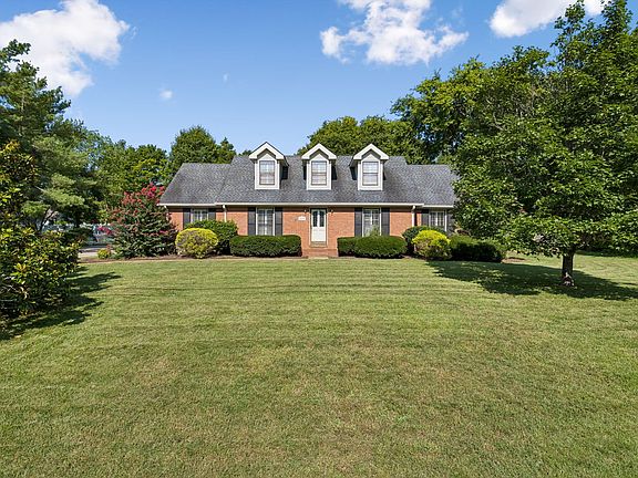 2nd image of 6617 N Creekwood Dr