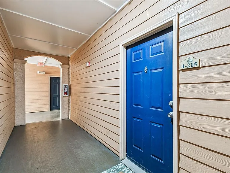 5000 Culbreath Key Way #1215 — Photo 6