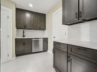 325 7th St #1, Jersey City, NJ 07302