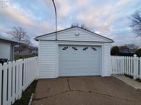 4th image of 1432 Wamajo Dr