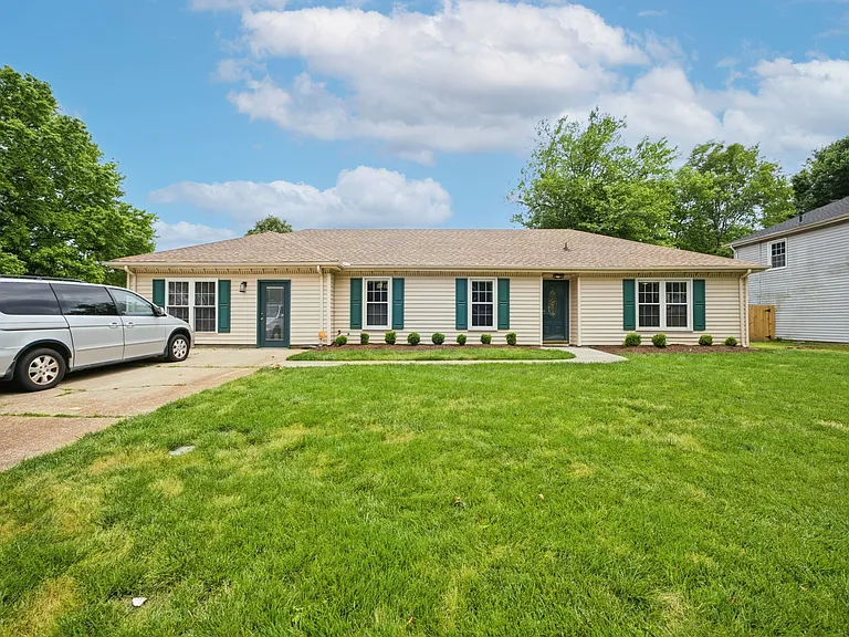 2252 Newstead Dr — Photo 5