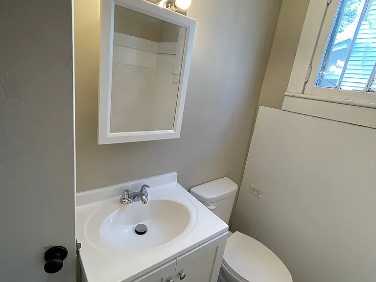 1254 S Chicago Ave — Photo 11