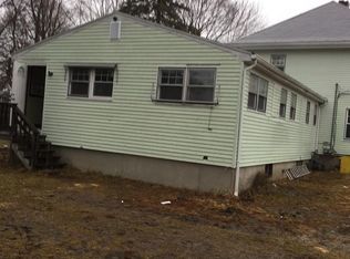 11 Lewiston St, Brockton, MA 02302