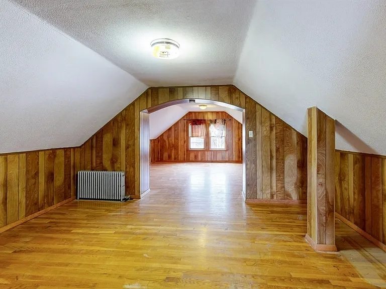 11 Sterling St #11 — Photo 23