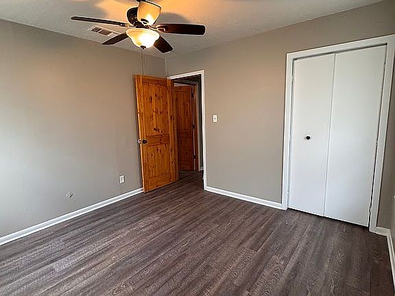 4th image of 1715 Wilson St