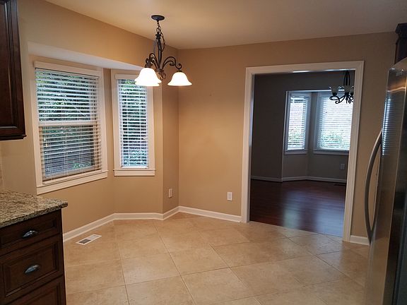 3rd image of 3880 Seven Dials Ct