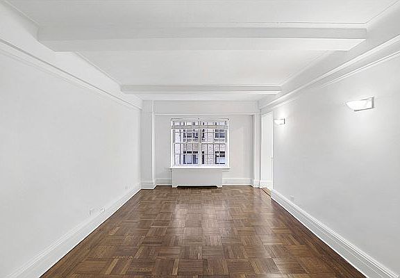 3rd image of 115 W 86th St #8-D