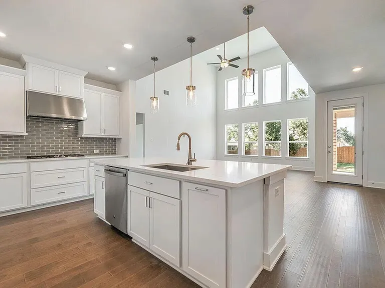 1412 Mulberry Oak Ln — Photo 4