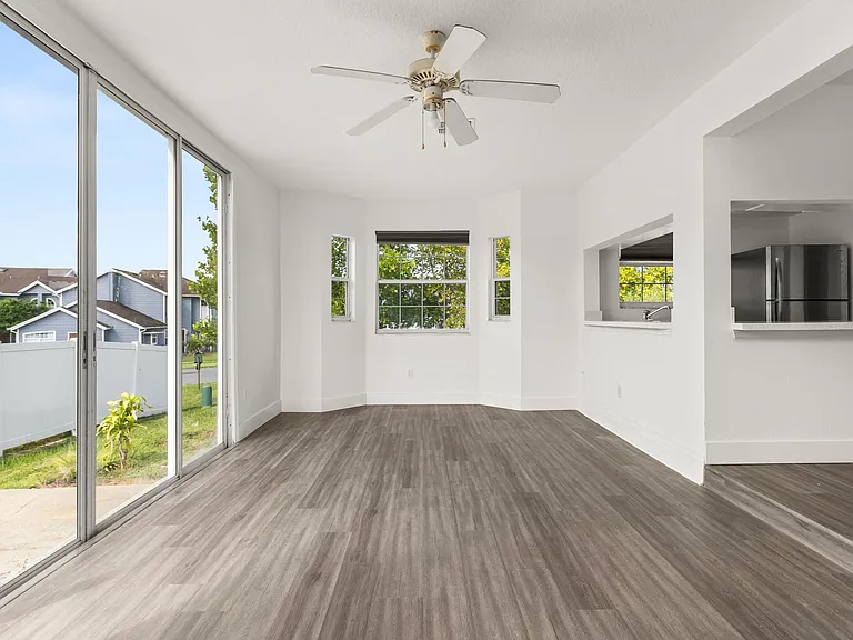 403 Orchid Dr — Photo 12